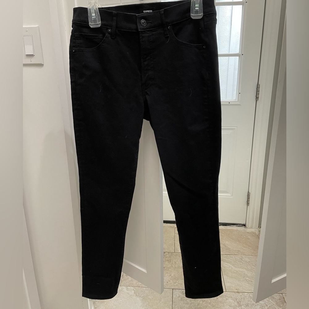 Express NWOT black high waisted jeans